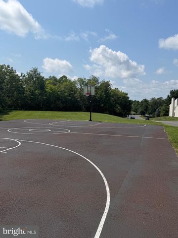 503 BUNKER HILL RD, Harleysville, PA 19438