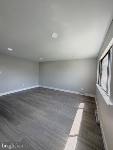 503 BUNKER HILL RD, Harleysville, PA 19438