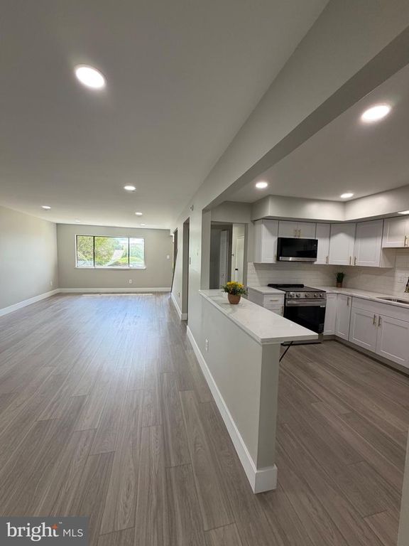 503 BUNKER HILL RD, Harleysville, PA 19438