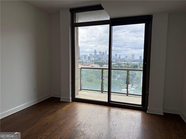 270 17th Street NW 2207, Atlanta, GA 30363