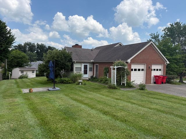 1102 Richliev Lane, Frankfort, KY 40601