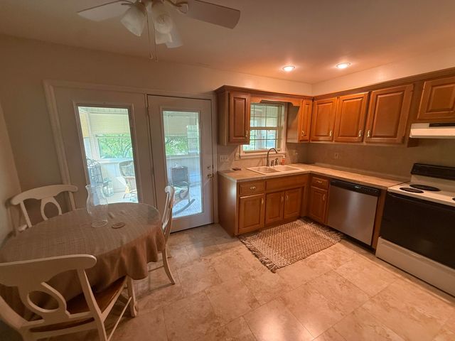 1102 Richliev Lane, Frankfort, KY 40601