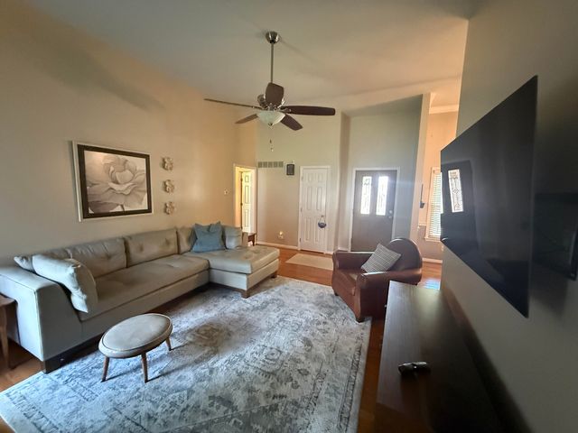 1102 Richliev Lane, Frankfort, KY 40601