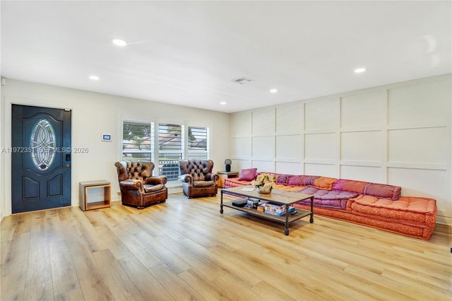 1315 Gallinule Dr, Delray Beach, FL 33444