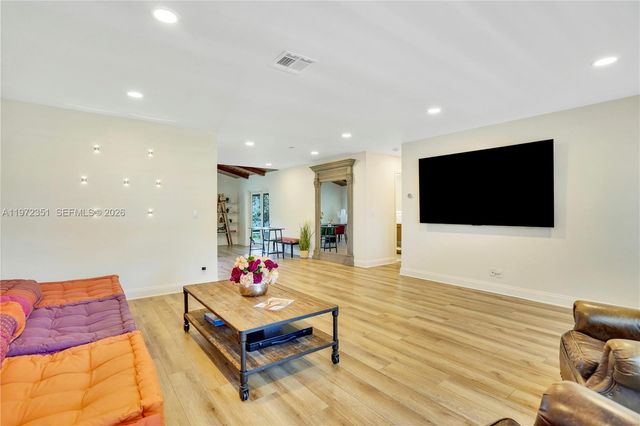 1315 Gallinule Dr, Delray Beach, FL 33444