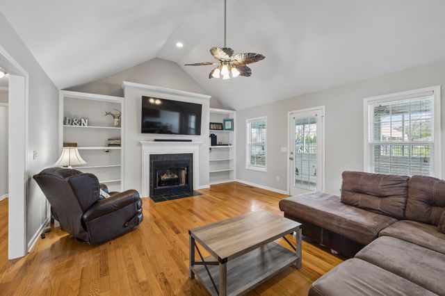 7009 Hoover Mason Ln, Mount Pleasant, TN 38474