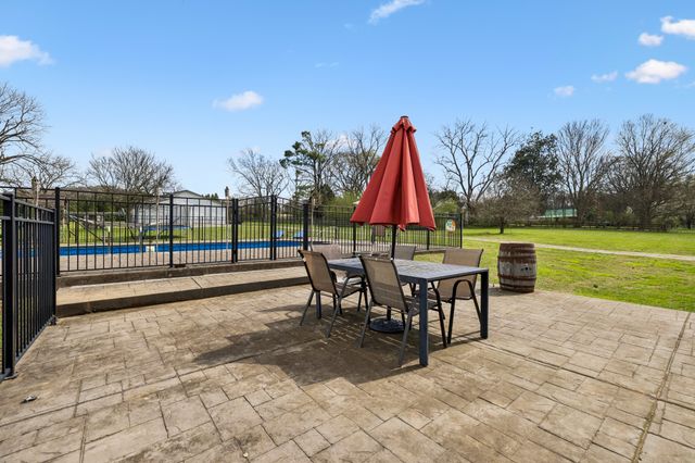 7009 Hoover Mason Ln, Mount Pleasant, TN 38474