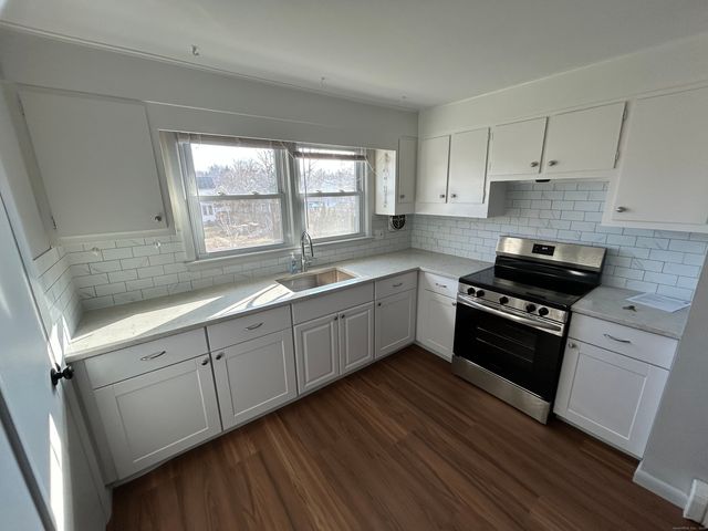 90 East Street, Wallingford, CT 06492