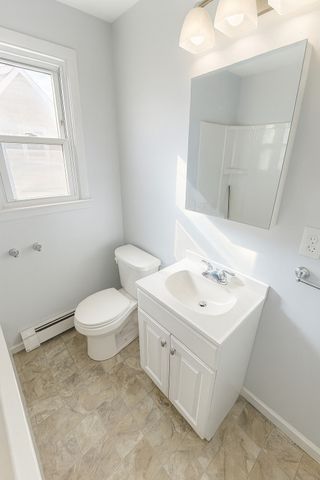 90 East Street, Wallingford, CT 06492