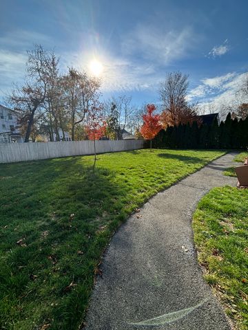 90 East Street, Wallingford, CT 06492