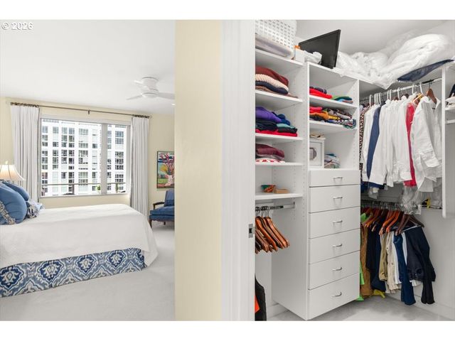841 S GAINES St 1412, Portland, OR 97239