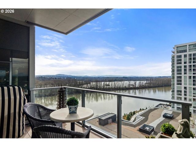 841 S GAINES St 1412, Portland, OR 97239
