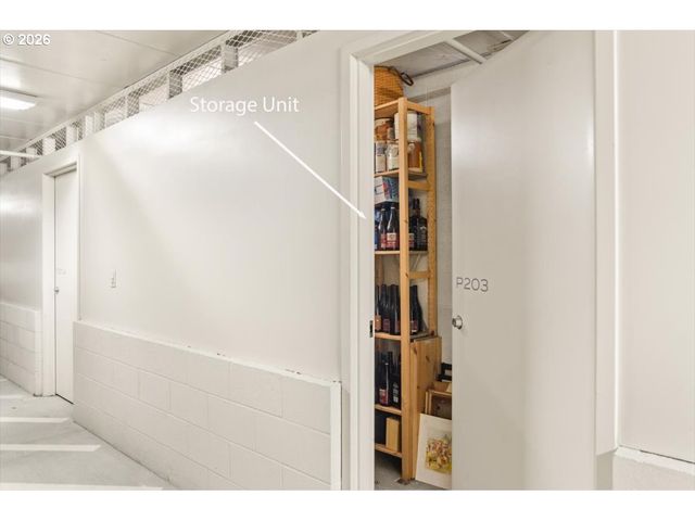 841 S GAINES St 1412, Portland, OR 97239