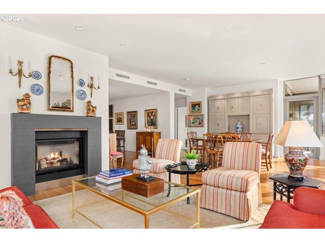 841 S GAINES St 1412, Portland, OR 97239