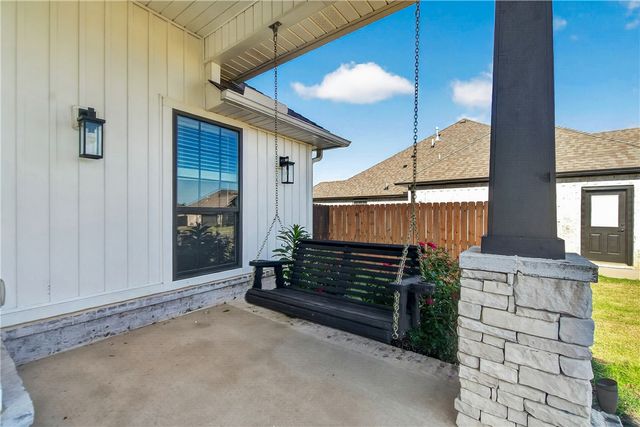 1807 Shelby Street, Pea Ridge, AR 72751