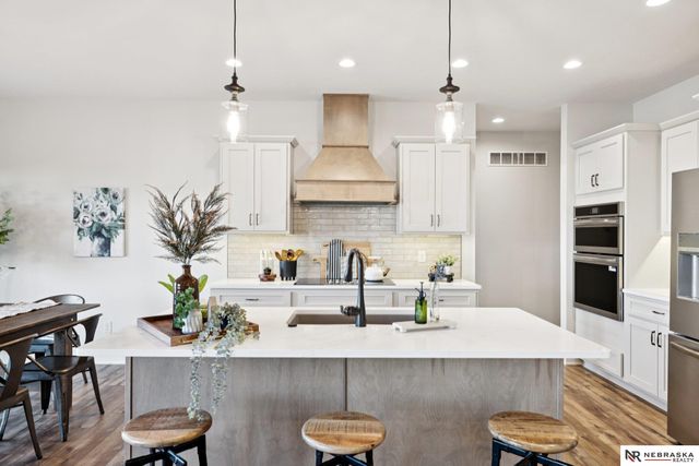 7320 Augustine Avenue, Lincoln, NE 68516