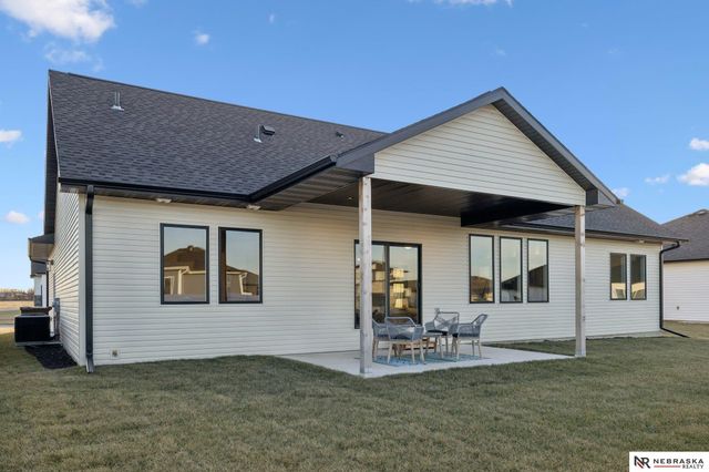 7320 Augustine Avenue, Lincoln, NE 68516