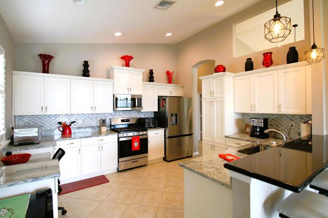 362 NW Sunview Way, Port St. Lucie, FL 34986
