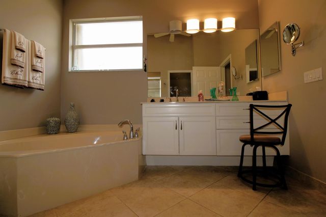362 NW Sunview Way, Port St. Lucie, FL 34986