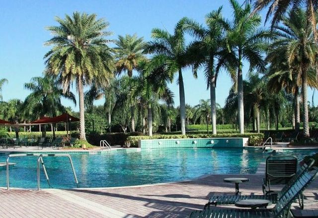 362 NW Sunview Way, Port St. Lucie, FL 34986