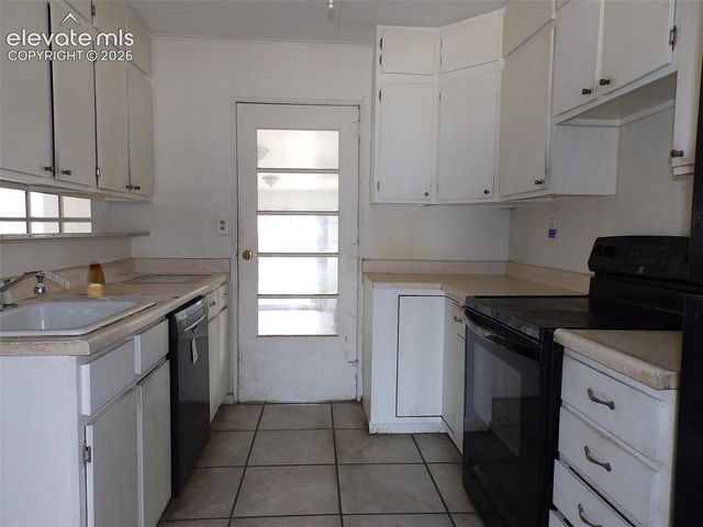 1901 S El Paso Avenue, Colorado Springs, CO 80905