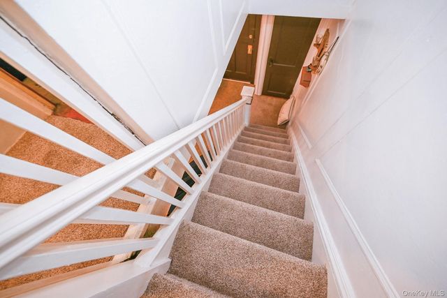 165 Cochran Place, Valley Stream, NY 11581