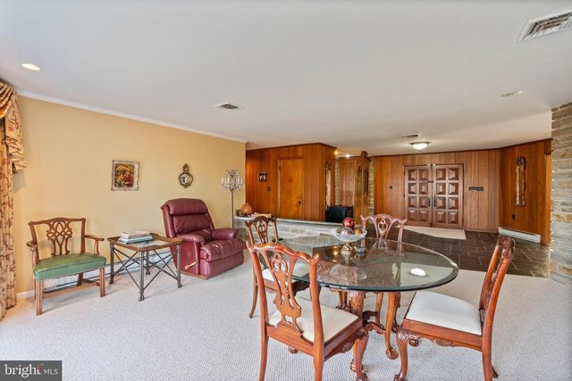 5 LOCHVIEW CT, Lutherville Timonium, MD 21093