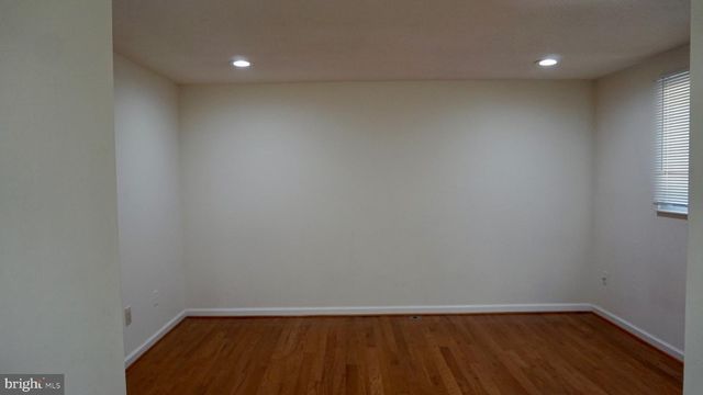 8179 CURVING CREEK CT, Springfield, VA 22153