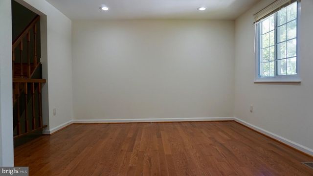 8179 CURVING CREEK CT, Springfield, VA 22153