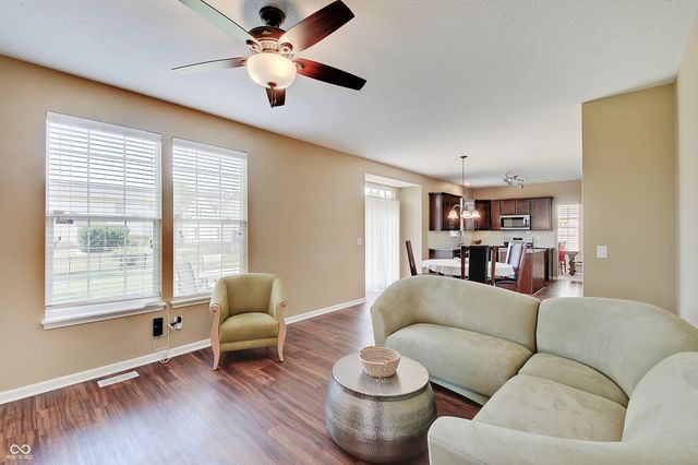 13172 Turquoise Circle, Carmel, IN 46033