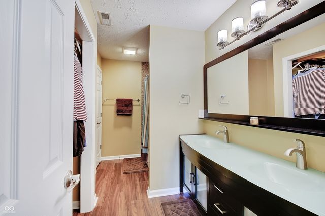 13172 Turquoise Circle, Carmel, IN 46033