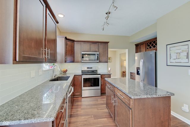 13172 Turquoise Circle, Carmel, IN 46033