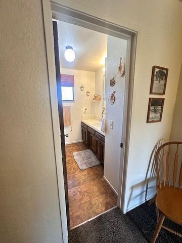 360 N Capitola Court 4, Porterville, CA 93257