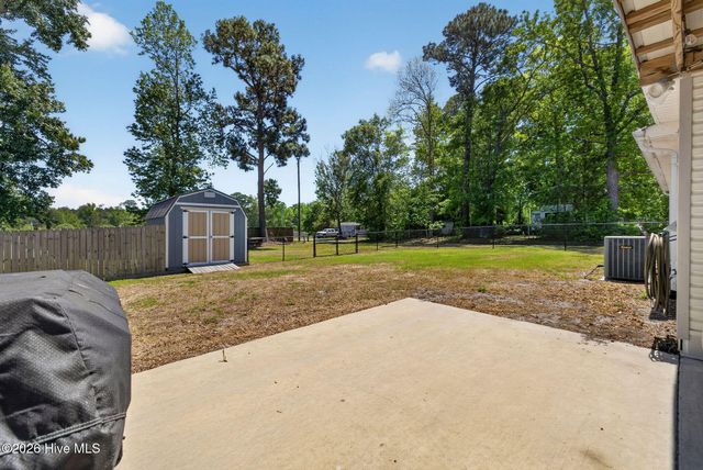 119 Midland Lane, Sneads Ferry, NC 28460