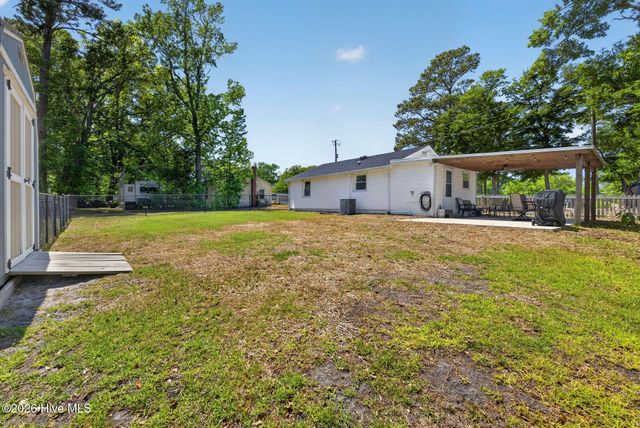 119 Midland Lane, Sneads Ferry, NC 28460