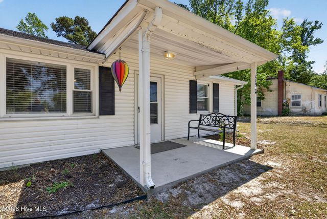 119 Midland Lane, Sneads Ferry, NC 28460