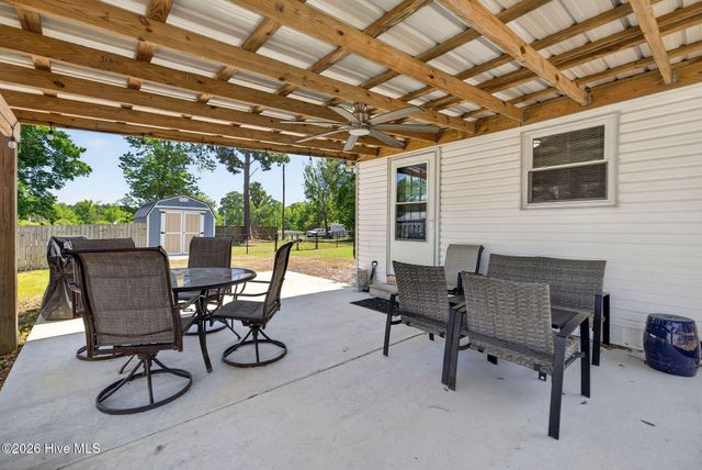 119 Midland Lane, Sneads Ferry, NC 28460