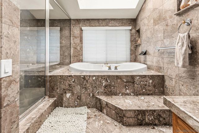 7781 Rocio, Carlsbad, CA 92009