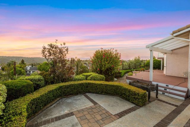 7781 Rocio, Carlsbad, CA 92009