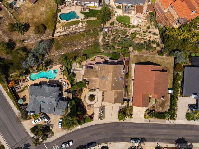 7781 Rocio, Carlsbad, CA 92009