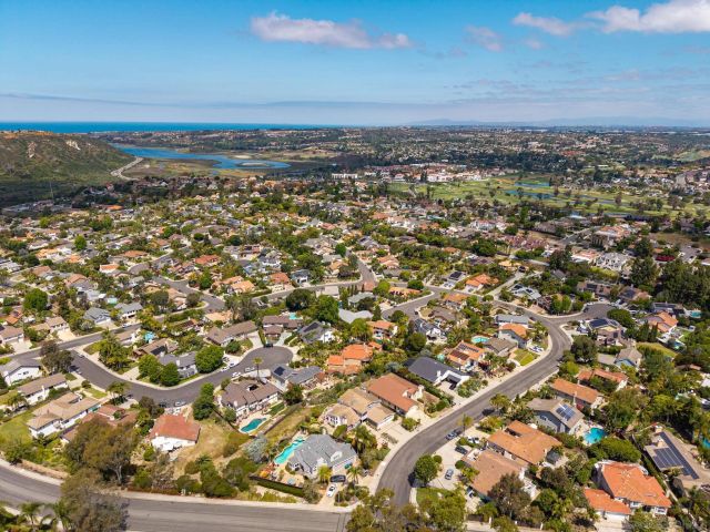 7781 Rocio, Carlsbad, CA 92009
