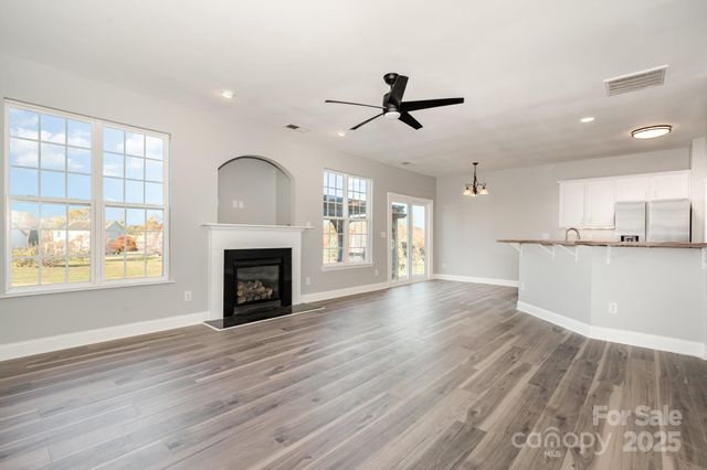 1457 Jc Raulston Court, Hickory, NC 28602