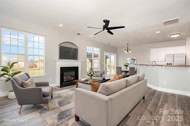 1457 Jc Raulston Court, Hickory, NC 28602