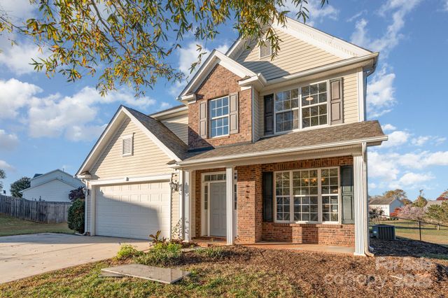 1457 Jc Raulston Court, Hickory, NC 28602