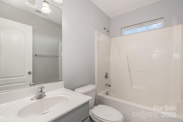 1457 Jc Raulston Court, Hickory, NC 28602