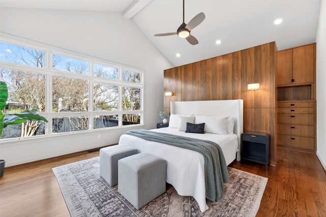 7045 Clayton Avenue, Dallas, TX 75214