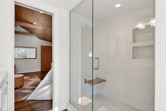 7045 Clayton Avenue, Dallas, TX 75214