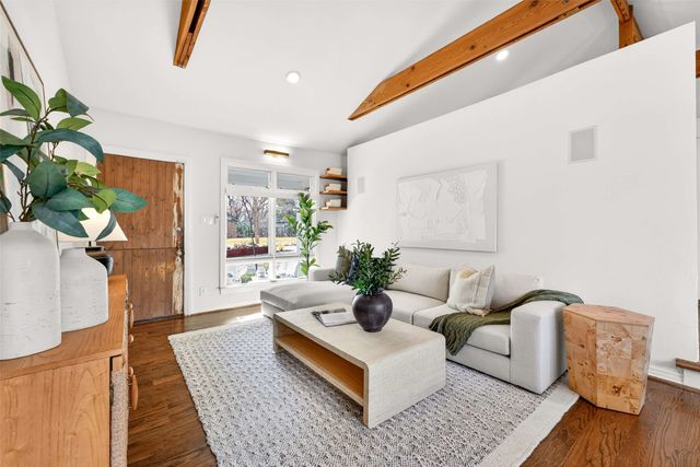 7045 Clayton Avenue, Dallas, TX 75214