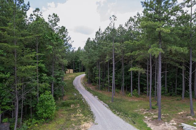 1313 Flat Rock Rd, Jamestown, TN 38556