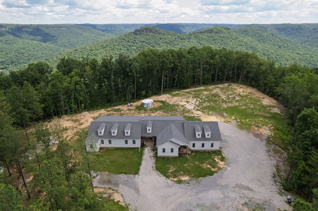 1313 Flat Rock Rd, Jamestown, TN 38556